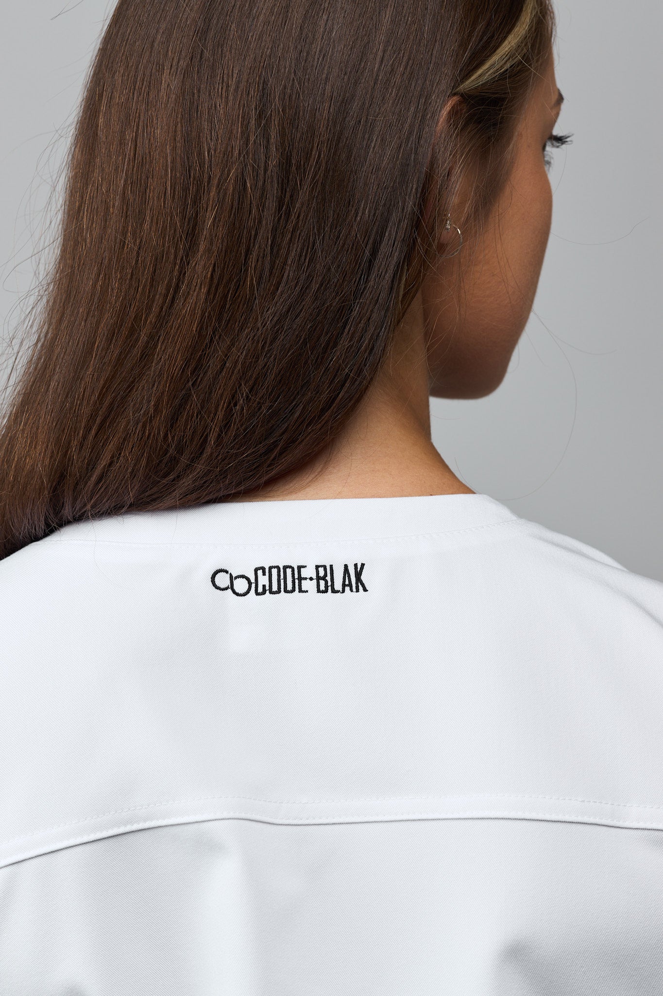 LuxeFlex™ Crew-Neck Scrub Top – Women's Nursing Scrubs | White