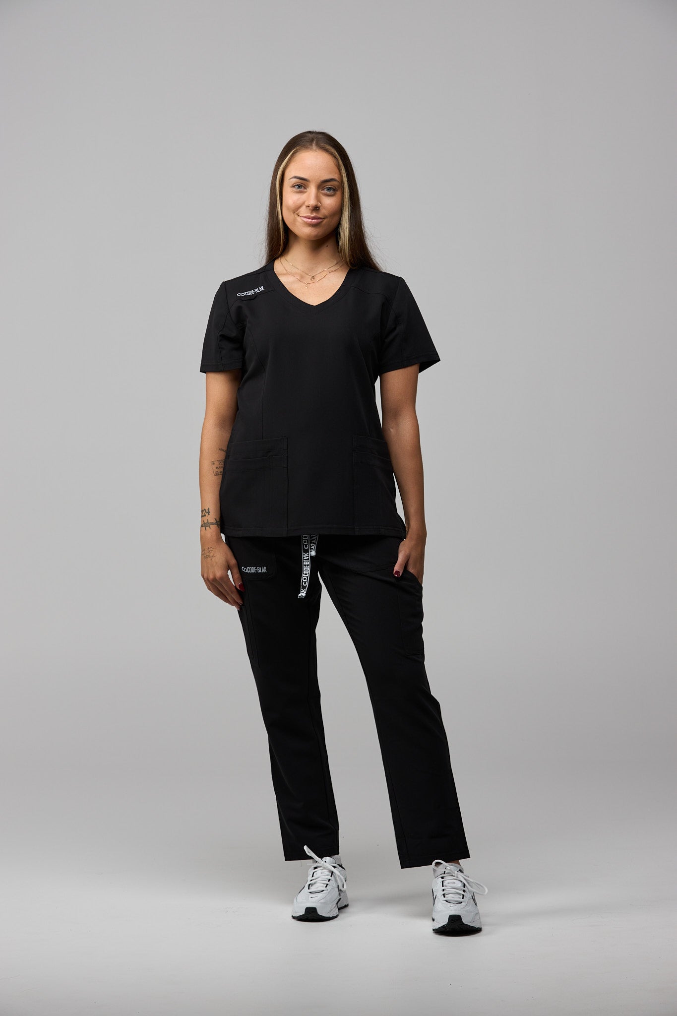 LuxeFlex™ V-Neck Scrub Top – Women's Nursing Scrubs | Black